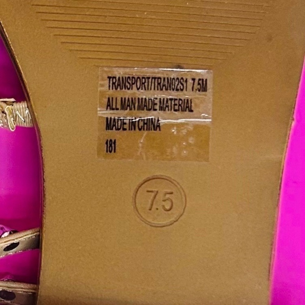 Steve Madden Women 7.5 Transport Sandals Tan Studded Ankle Strappy Gladiator EUC - Picture 7 of 9